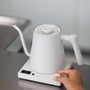 Varia AURA Kettle 0,8 l biały | CoffeeLove