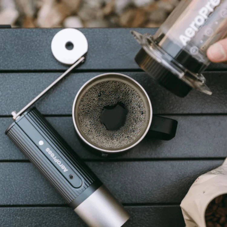 AeroPress - Młynek ręczny szary