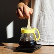 Hario V60 Dripper Server Set 02 Sunflower Yellow | CoffeeLove
