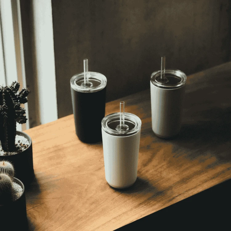 Kinto to go Tumbler black 480 ml | CoffeeLove