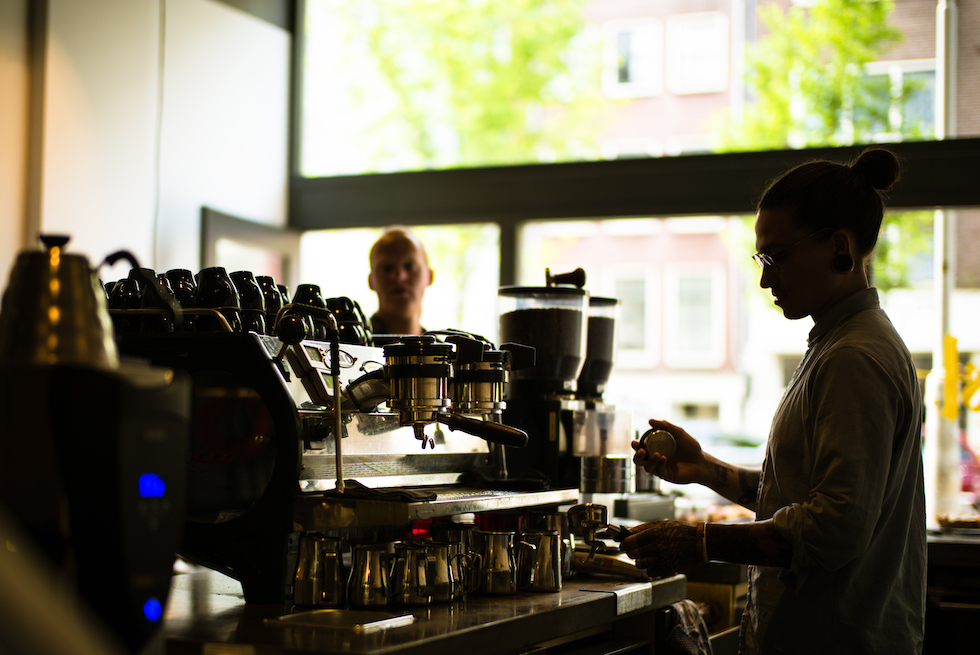Headfirst Coffee Roosters, nieistniejąca już doskonała kawiarnia w Amsterdamie